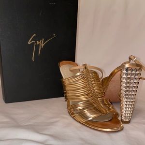 GIUSEPPE ZANOTTI Gold Strappy Heels